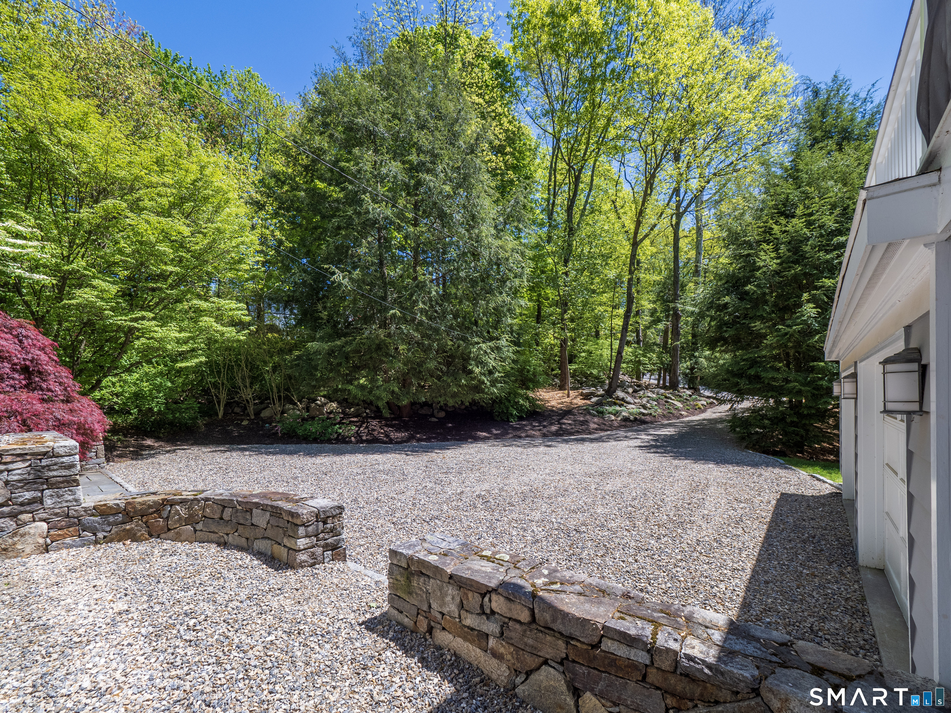 270 Old Grumman Hill Road Wilton, CT 06897 - Photo 3 of 40