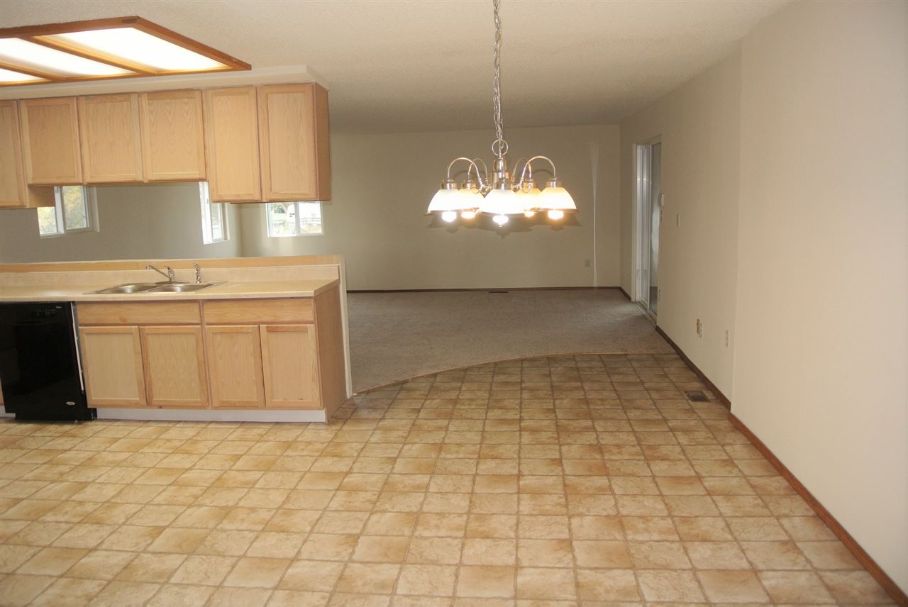 3112 South Progress Road Spokane Valley, WA 99037 - Photo 4 of 20