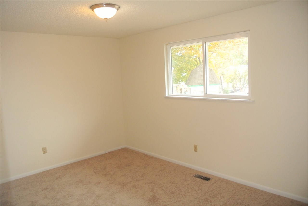 3112 South Progress Road Spokane Valley, WA 99037 - Photo 6 of 20