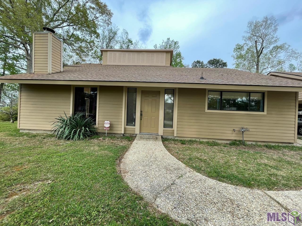 8523 Briarwood Place Baton Rouge, LA 70809 - Photo 2 of 38 Come on in!