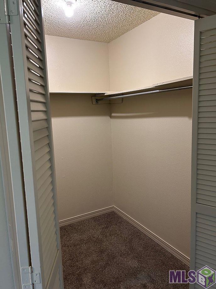 8523 Briarwood Place Baton Rouge, LA 70809 - Photo 22 of 38 Walk In Closet