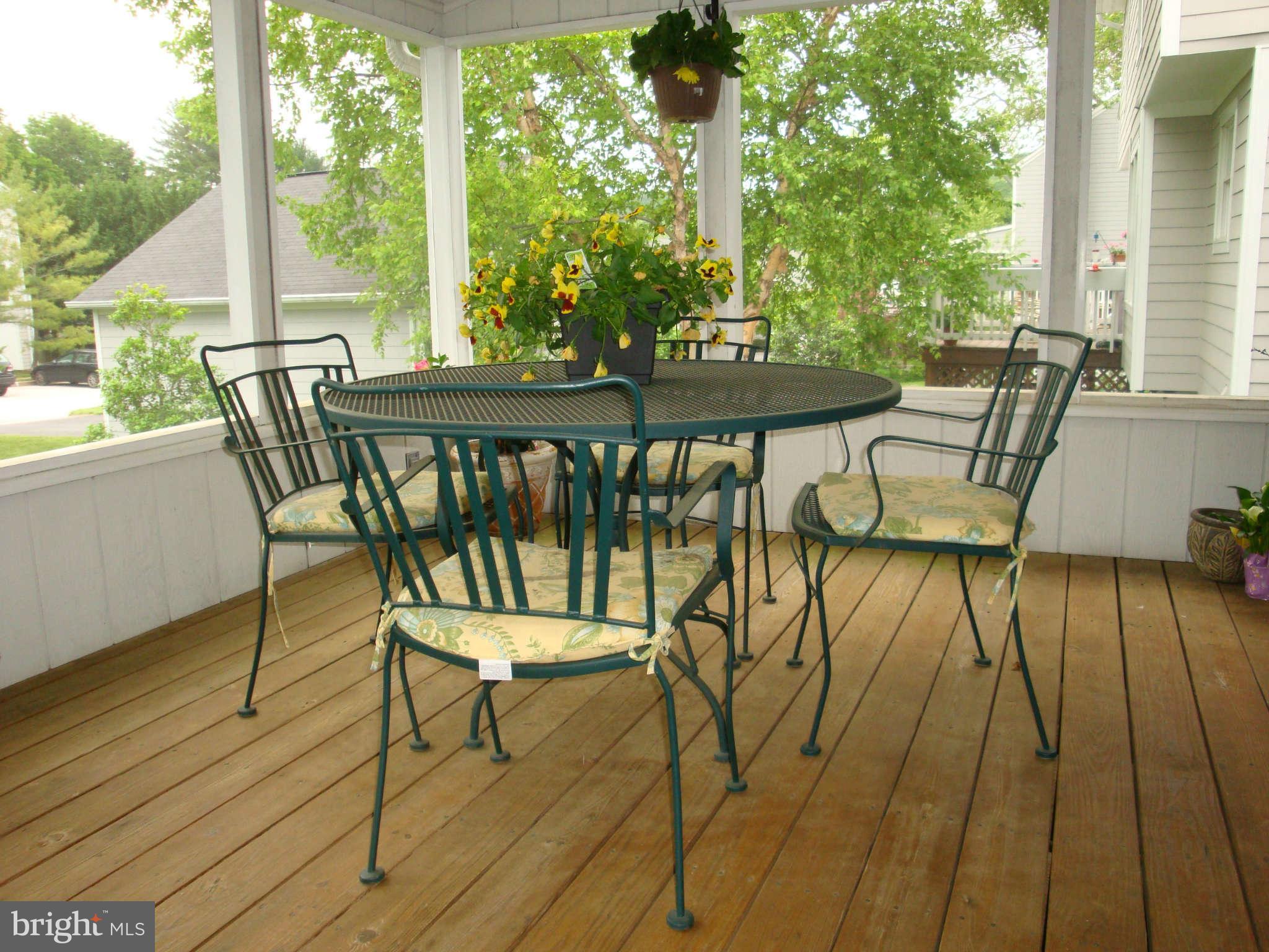 232 Ashland Road Cockeysville, MD 21030 - Photo 23 of 29 Porch