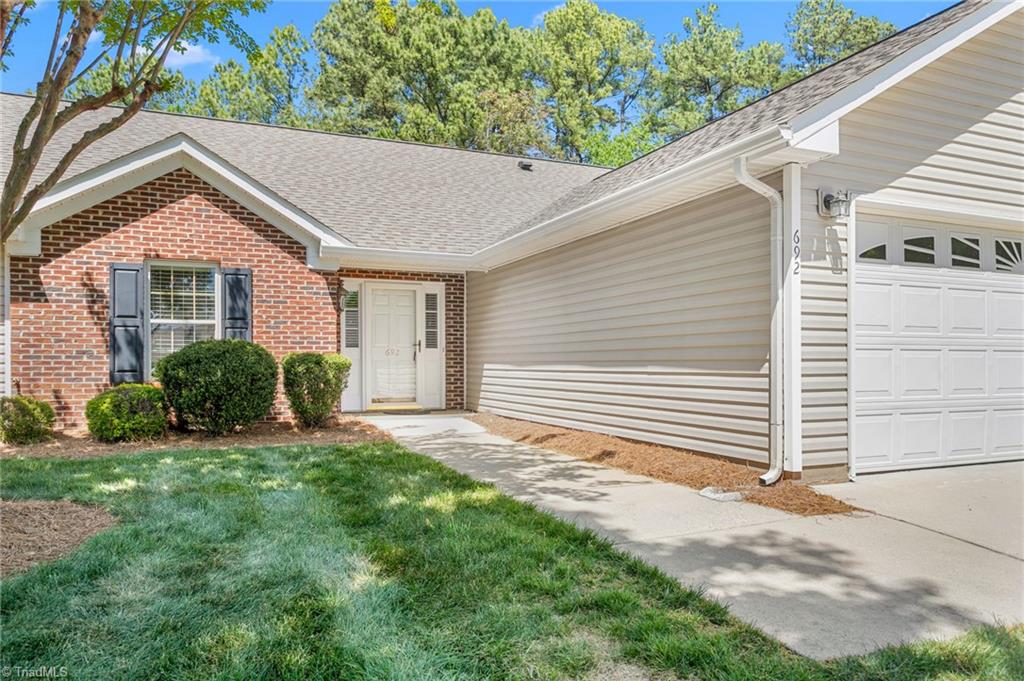 692 Huntingdon Street Elon, NC 27244 - Photo 2 of 32