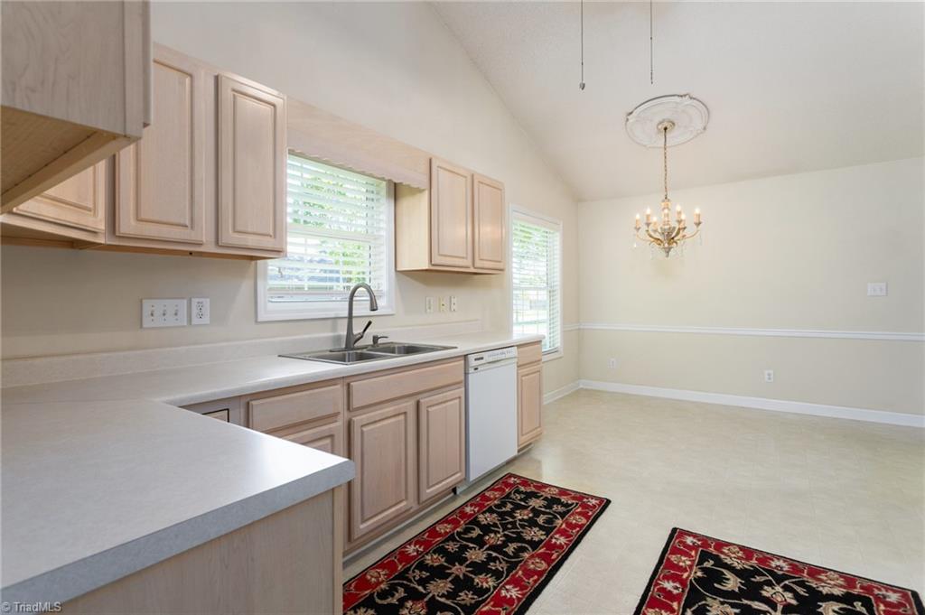 692 Huntingdon Street Elon, NC 27244 - Photo 10 of 32