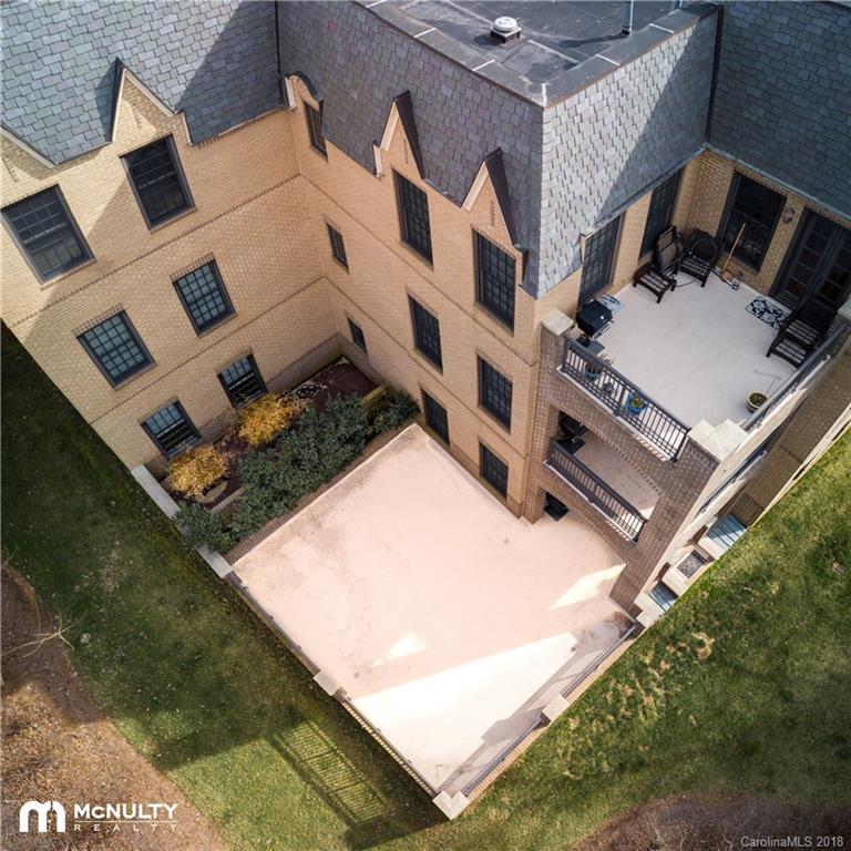 3272 Park Road Charlotte, NC 28209 - Photo 25 of 31 an aerial view of residential houses with outdoor space