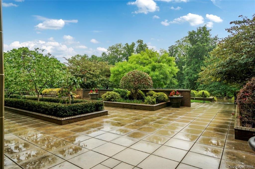 3272 Park Road Charlotte, NC 28209 - Photo 26 of 31 a view of a terrace with chairs