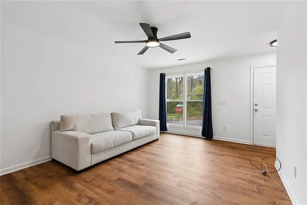 $1,995 | 67 Johnson Road Northwest, Atlanta, GA 30318