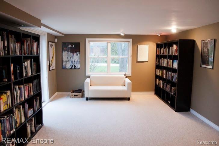 2810 Hillendale Drive Rochester Hills, MI 48309 - Photo 16 of 38