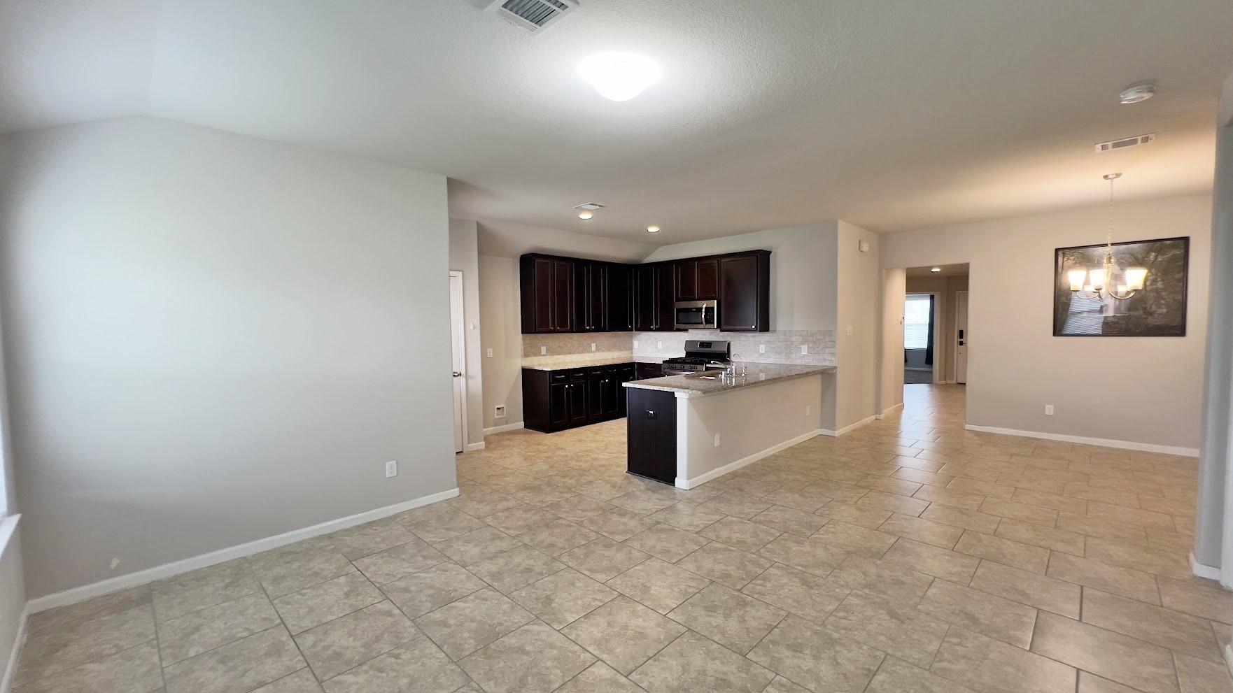 4019 Spurwing Lane Baytown, TX 77521 - Photo 5 of 25