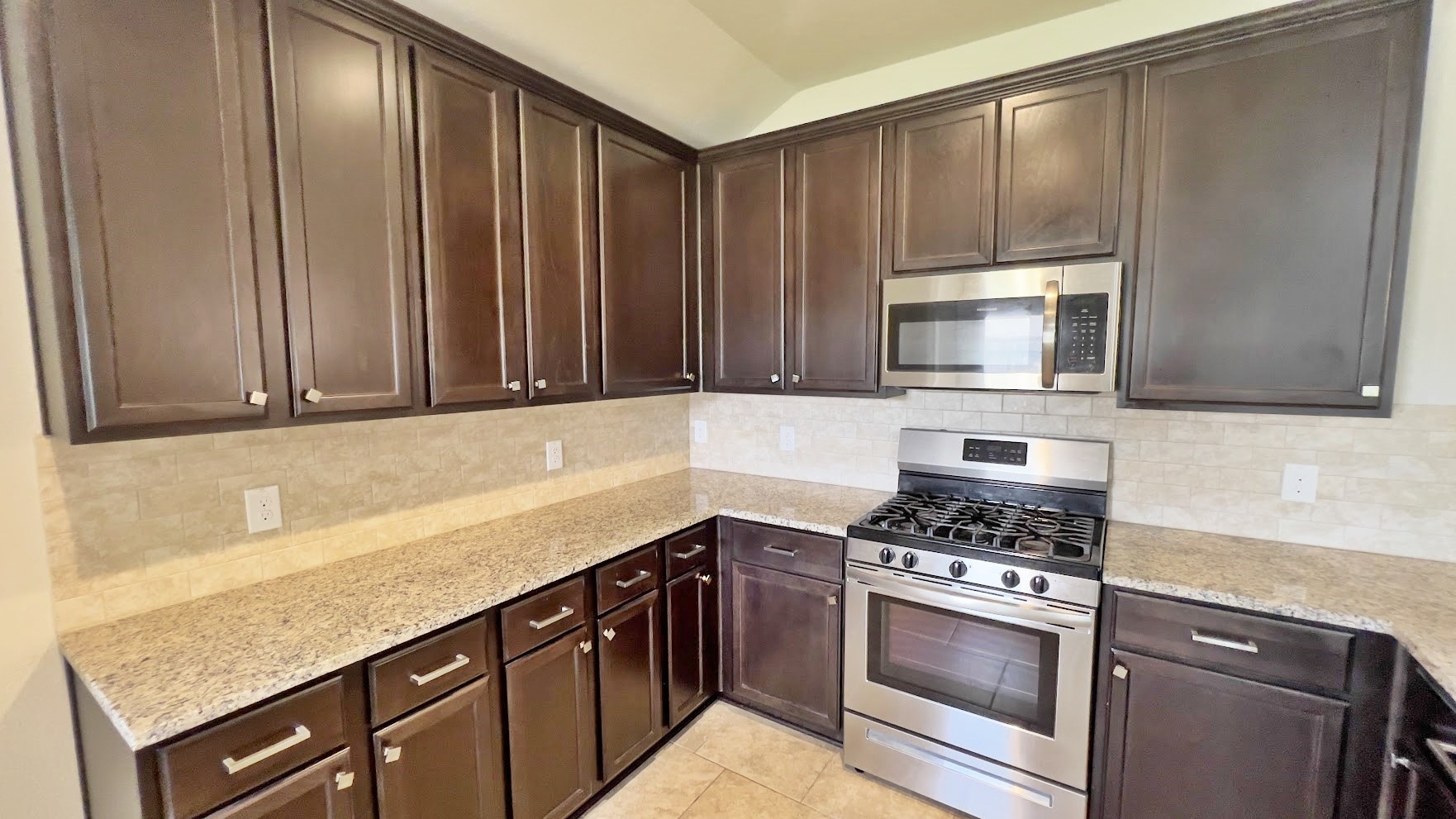 4019 Spurwing Lane Baytown, TX 77521 - Photo 7 of 25