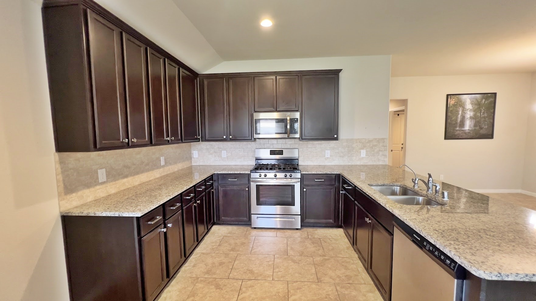 4019 Spurwing Lane Baytown, TX 77521 - Photo 8 of 25