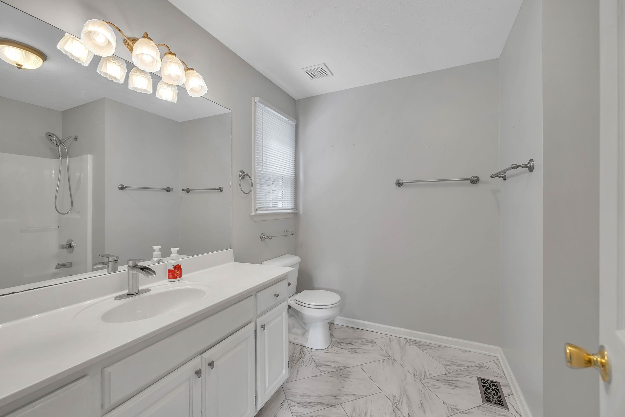 1153 Dimple Road Chapmansboro, TN 37035 - Photo 13 of 37 Gallery Image 13