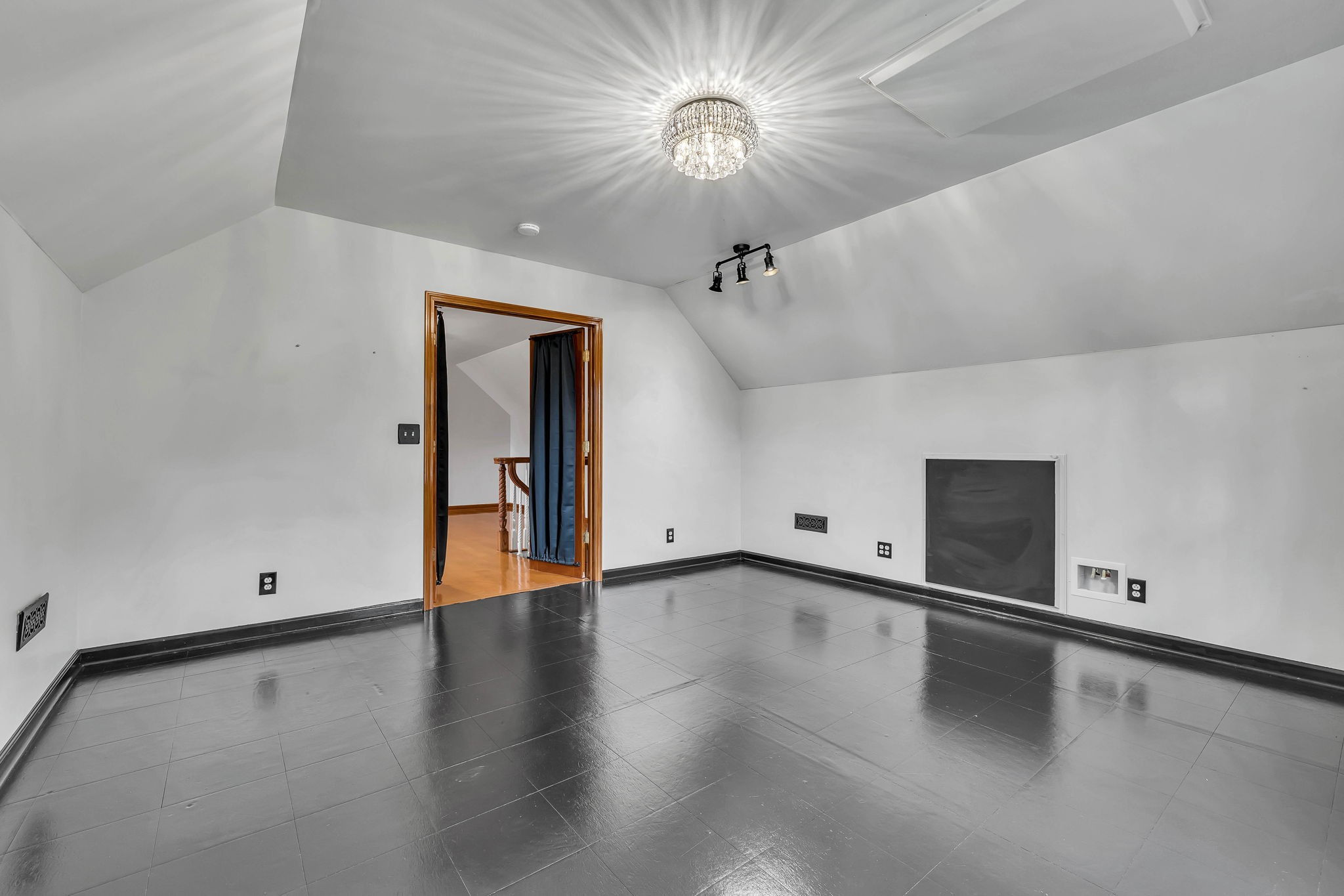 1153 Dimple Road Chapmansboro, TN 37035 - Photo 26 of 37 Gallery Image 26