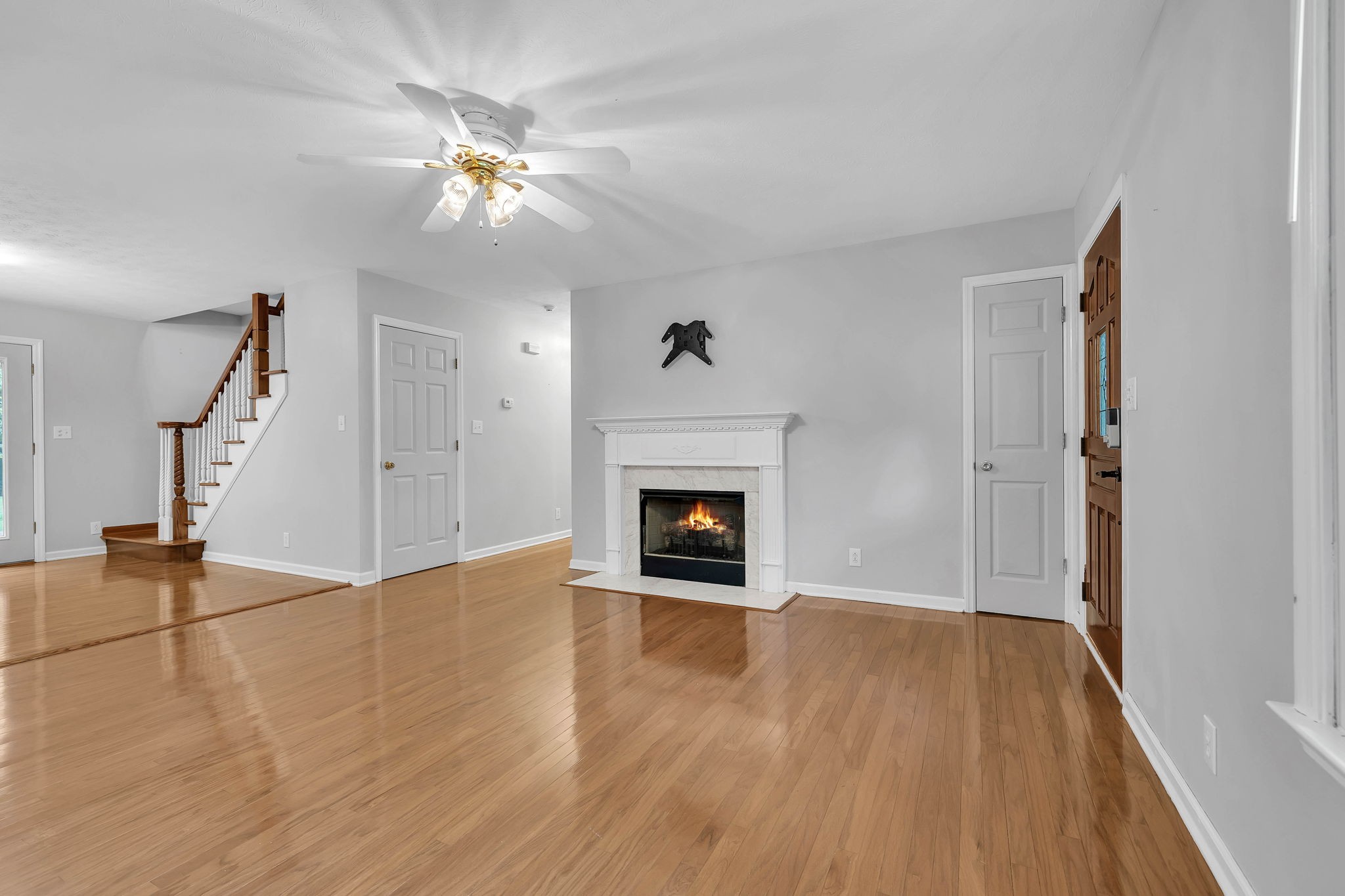 1153 Dimple Road Chapmansboro, TN 37035 - Photo 4 of 37 Gallery Image 4