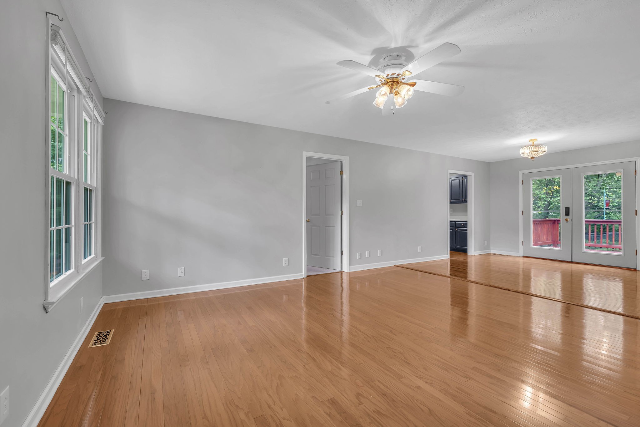 1153 Dimple Road Chapmansboro, TN 37035 - Photo 5 of 37 Gallery Image 5