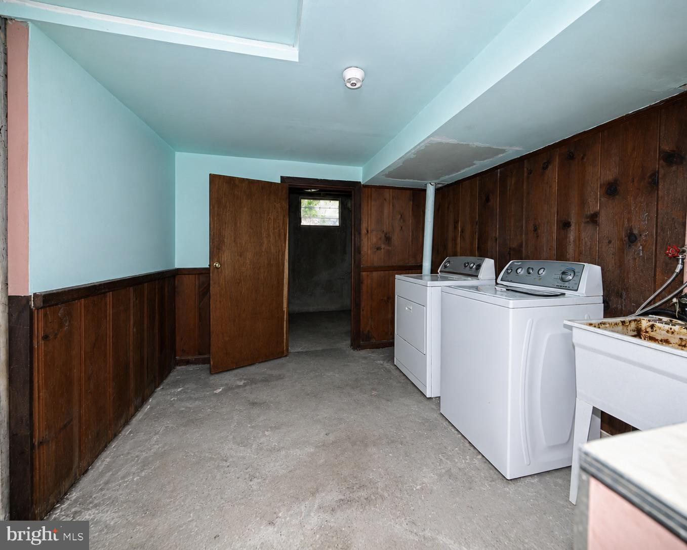 2808 Greenlawn Road Baltimore, MD 21207 - Photo 12 of 20 Gallery Image 12