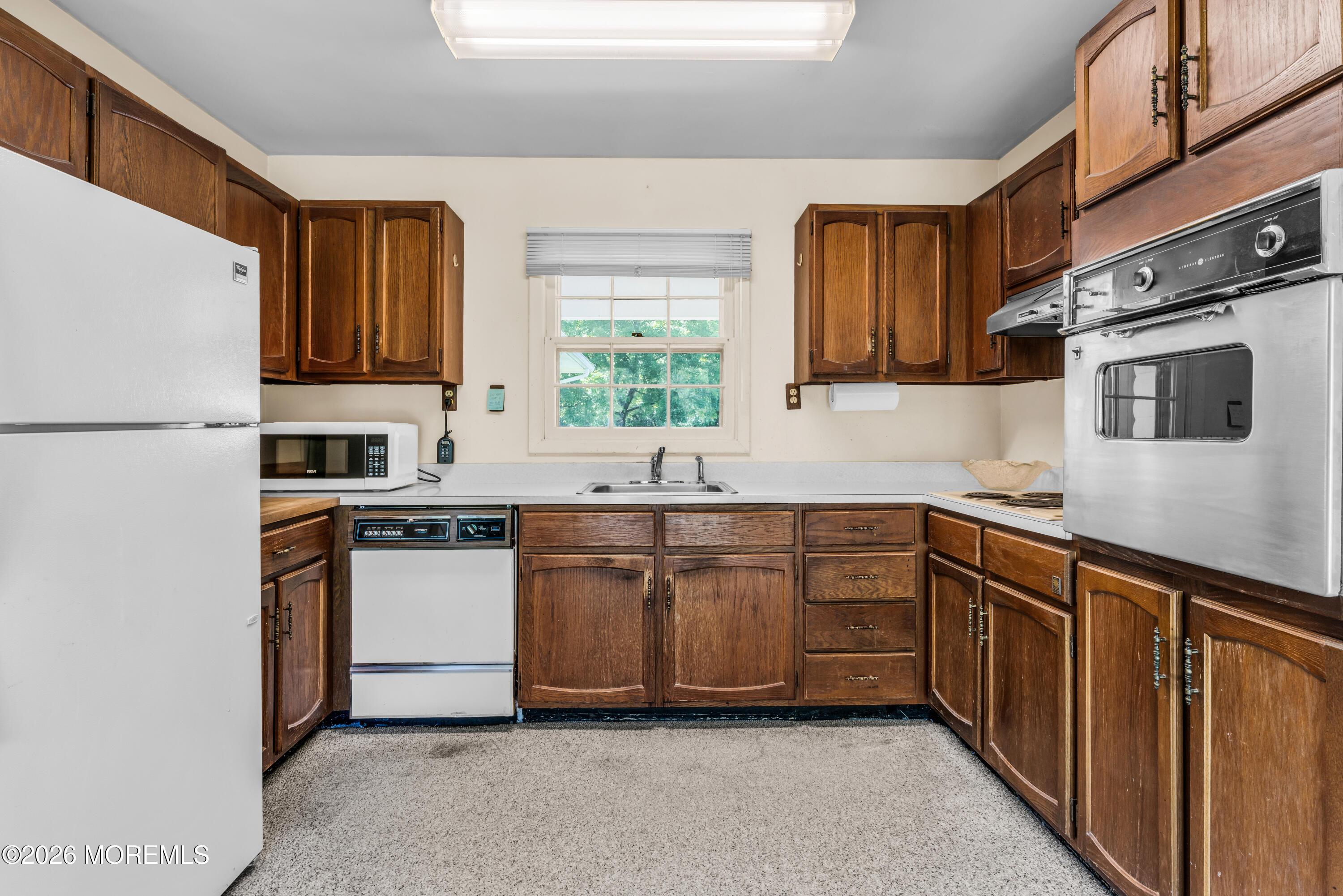 330 Iron Bridge Road Freehold, NJ 07728 - Photo 12 of 25 photos_high_resolution_HOM03570