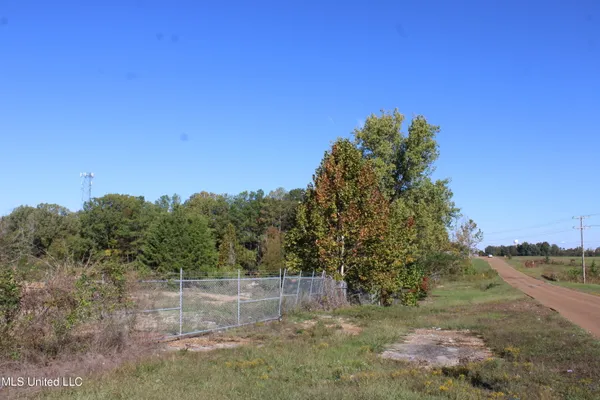 $225,000 | 8031 Alexander Road, Olive Branch, MS 38654