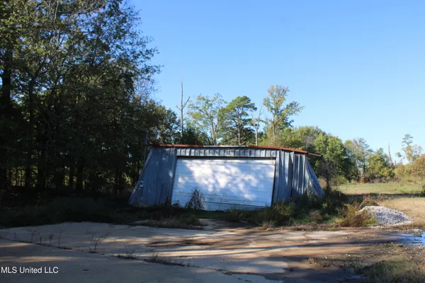 $225,000 | 8031 Alexander Road, Olive Branch, MS 38654