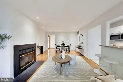 $489,000 | 1313 Vermont Avenue Northwest, Unit 9, Washington, DC 20005
