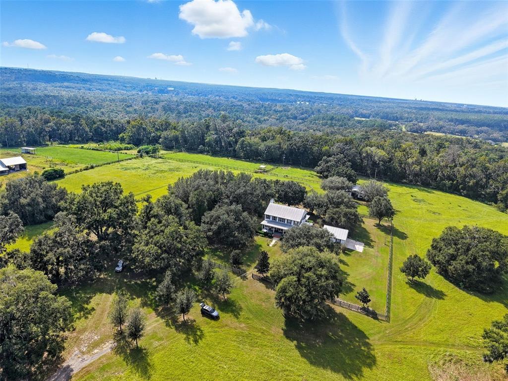 23337 Lake Lindsey Road Brooksville, FL 34601 - Photo 59 of 59 a view of a city with mountains in the background