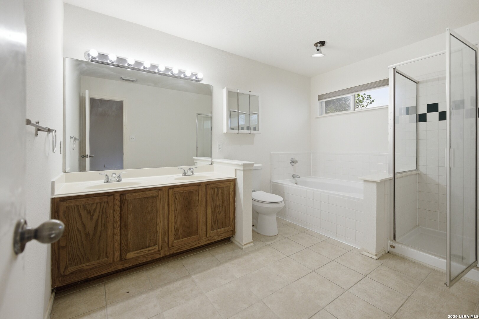 8346 Copperglen Converse, TX 78109 - Photo 12 of 23
