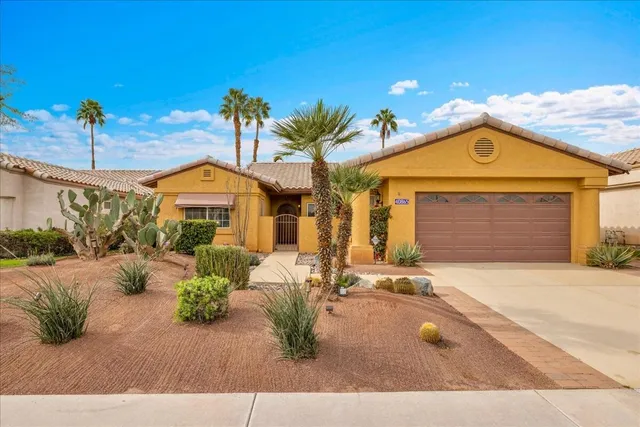 $749,000 | 40865 Avenida Estrada, Palm Desert, CA 92260