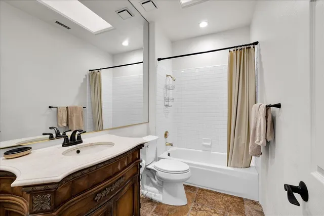 $749,000 | 40865 Avenida Estrada, Palm Desert, CA 92260