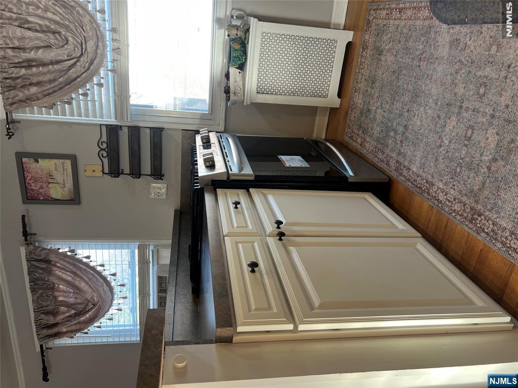 134 B Hastings Avenue Rutherford, NJ 07070 - Photo 3 of 12