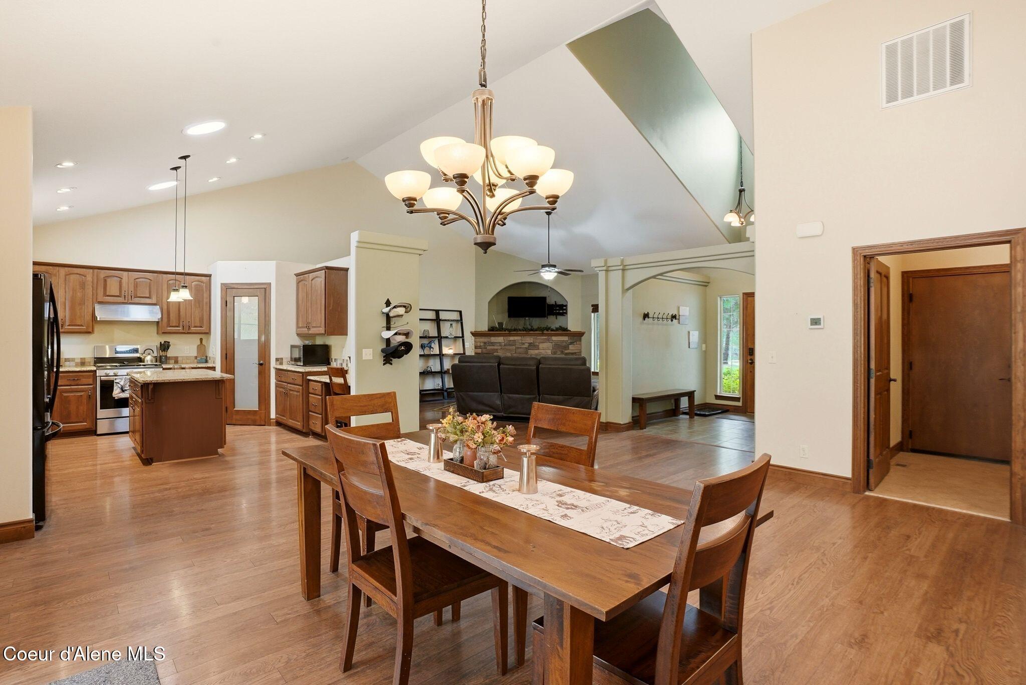 8964 Hauser Lake Road Hauser, ID 83854 - Photo 16 of 89 14_Inside-Media-Hauser-13