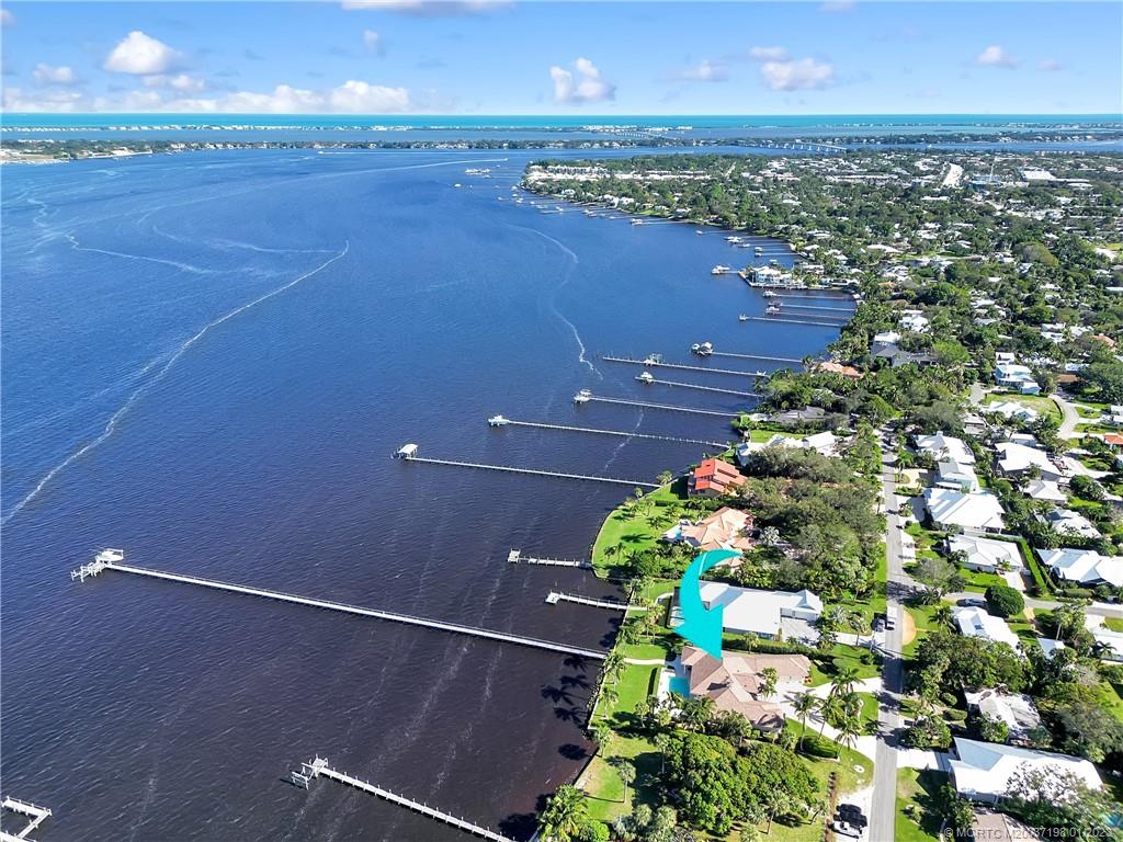 825 Southeast Riverside Drive Stuart, FL 34994 - Photo 4 of 96