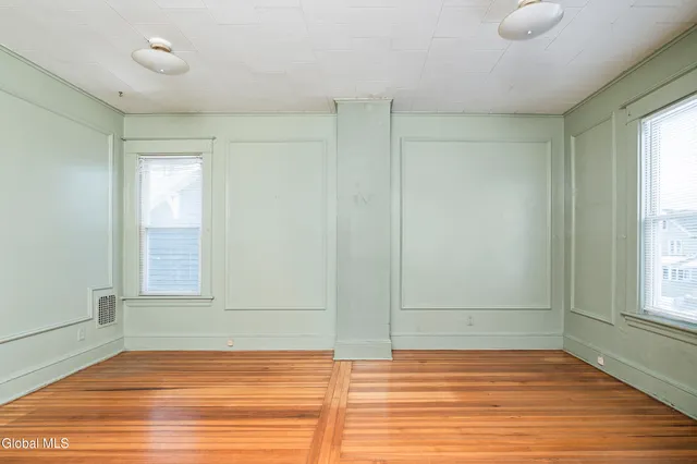 $239,900 | 18 Fairlawn Avenue, Albany, NY 12203