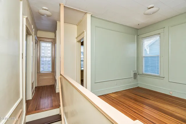 $239,900 | 18 Fairlawn Avenue, Albany, NY 12203