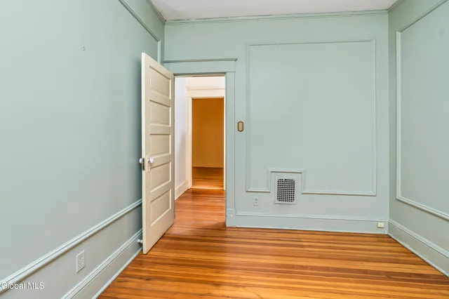 $239,900 | 18 Fairlawn Avenue, Albany, NY 12203