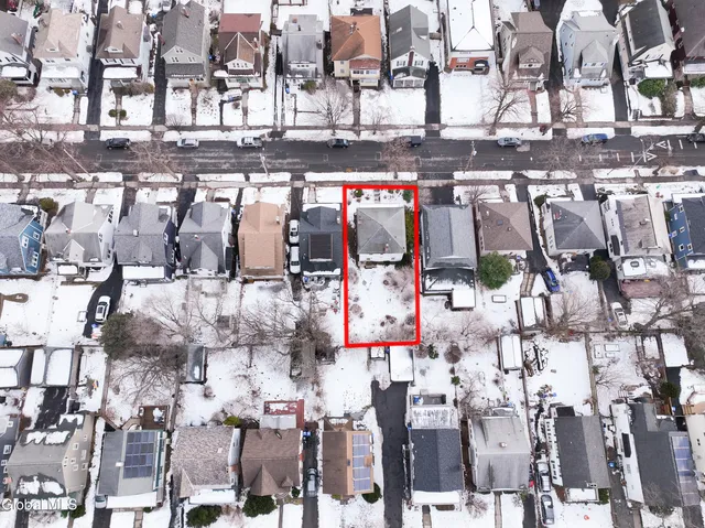 $239,900 | 18 Fairlawn Avenue, Albany, NY 12203