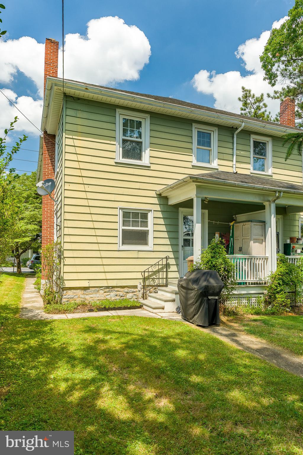 324 Front Street Lititz, PA 17543 - Photo 10 of 39