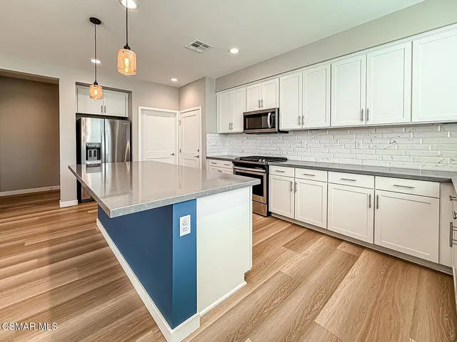 $890,000 | 1953 Cottage Drive, Unit 6, Simi Valley, CA 93065