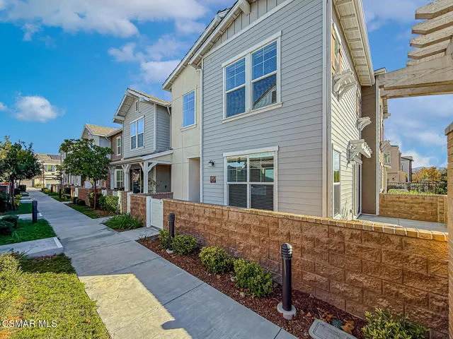 $890,000 | 1953 Cottage Drive, Unit 6, Simi Valley, CA 93065