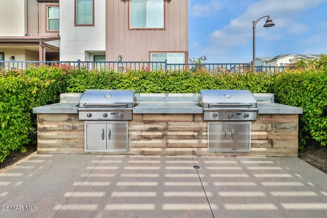 $890,000 | 1953 Cottage Drive, Unit 6, Simi Valley, CA 93065