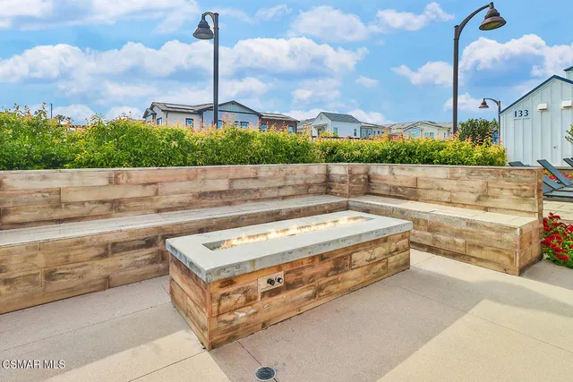 $890,000 | 1953 Cottage Drive, Unit 6, Simi Valley, CA 93065