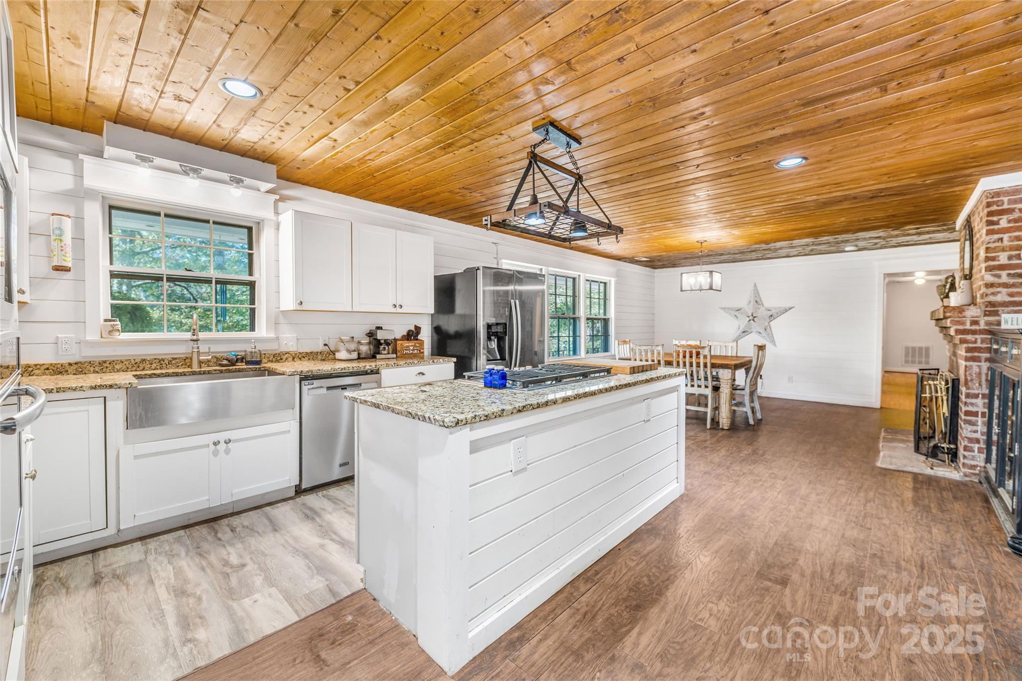 679 Solomon Jones Road Cedar Mountain, NC 28718 - Photo 7 of 47