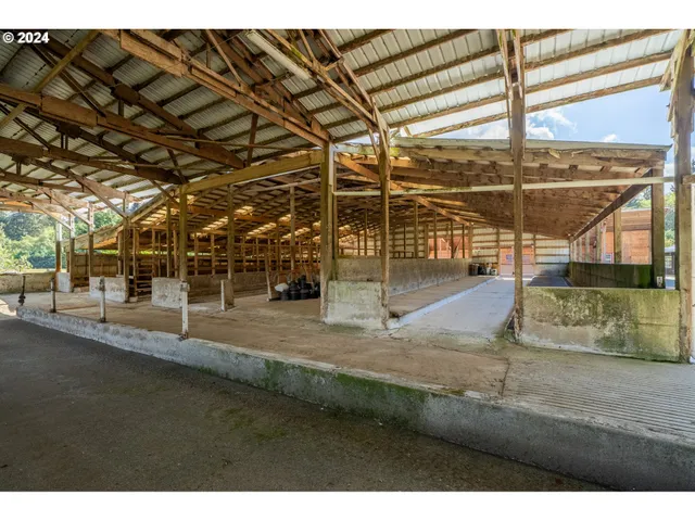 a view of an mountain with outdoor space