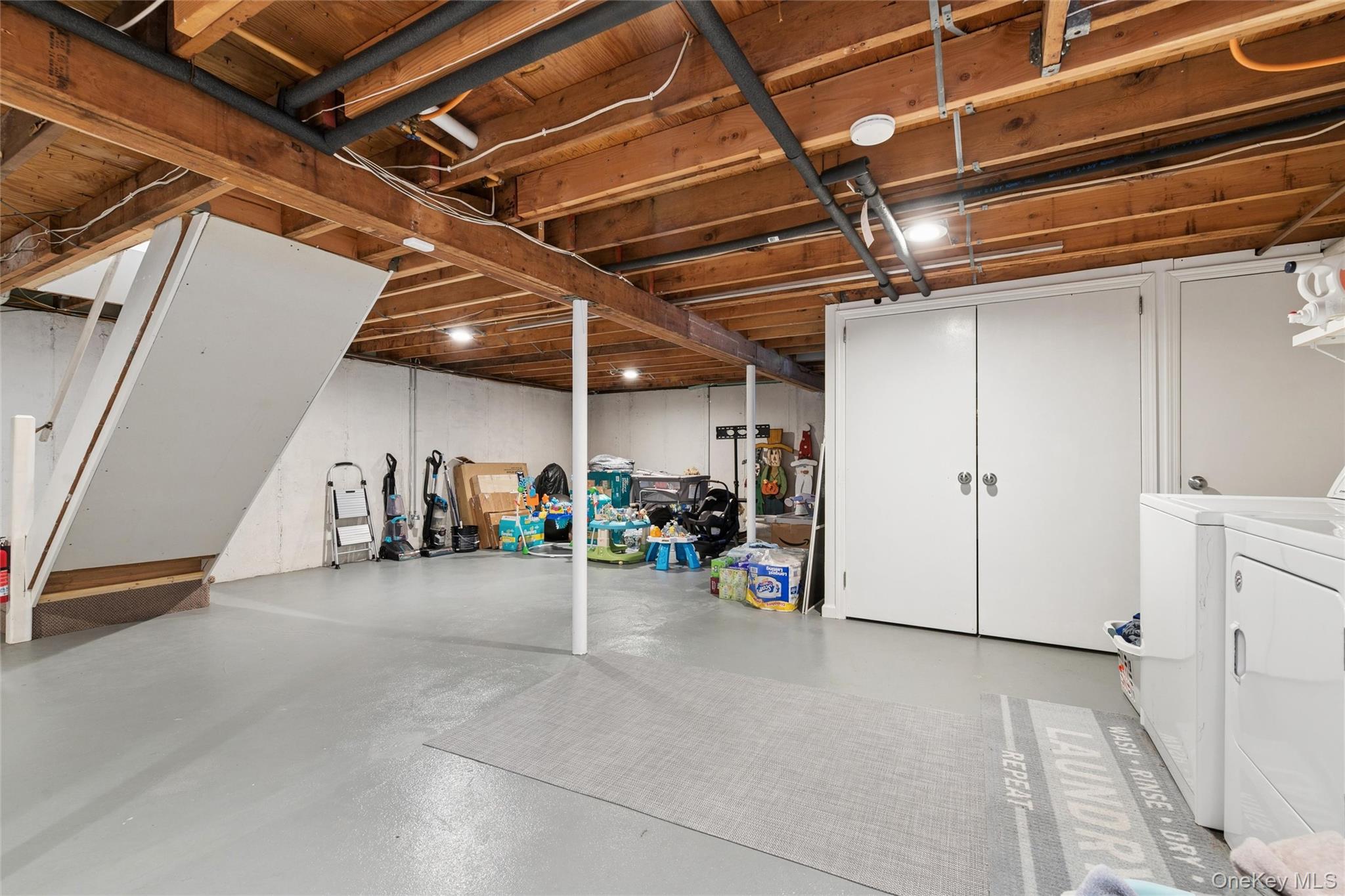 1039 Middle Road Riverhead, NY 11901 - Photo 32 of 34 a view of a bike garage