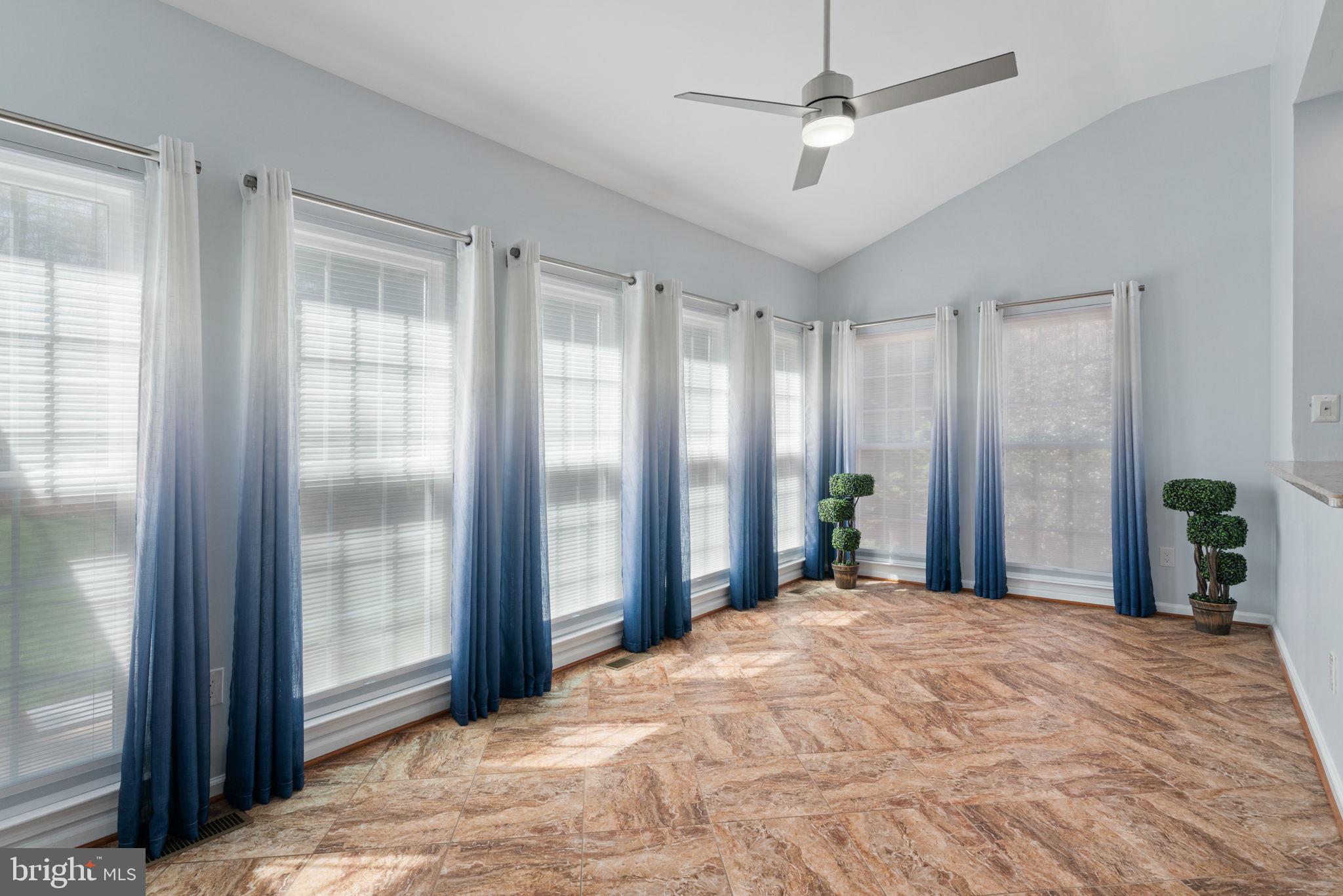 6472 Colonial Village Loop Manassas, VA 20112 - Photo 22 of 69 Oversized breakfast room