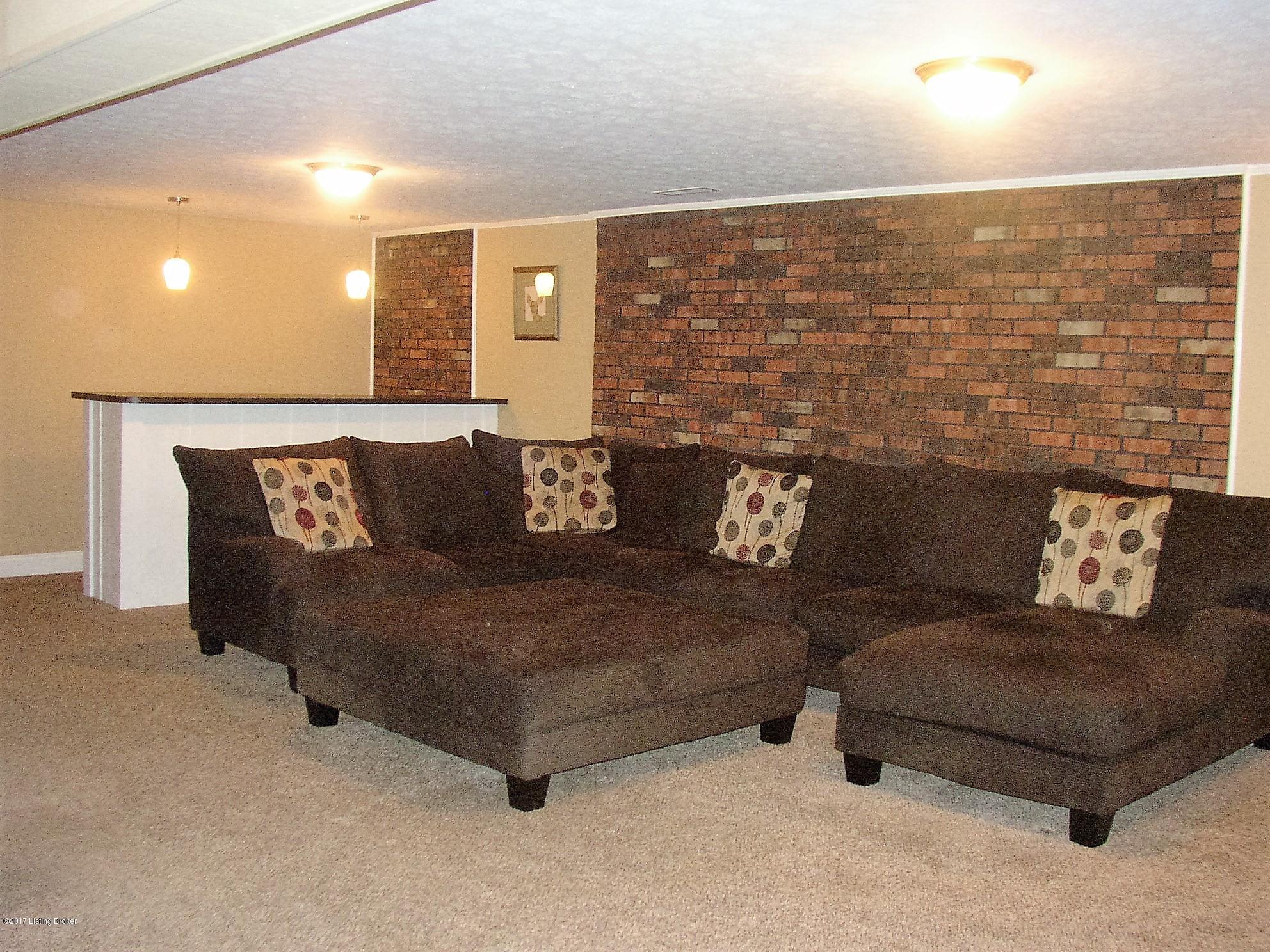 8900 Collingwood Road Louisville, KY 40299 - Photo 18 of 34 P1010643 (2)