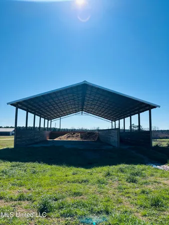 $900,000 | 2520 Plum Trail Southwest, Smithdale, MS 39664