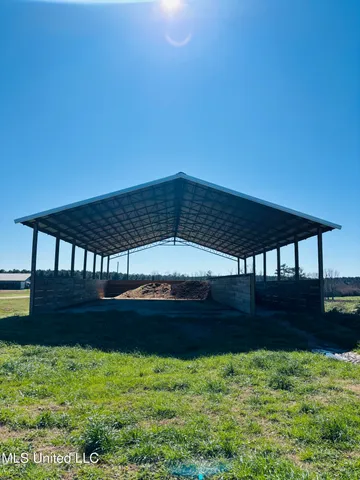 $900,000 | 2520 Plum Trail Southwest, Smithdale, MS 39664