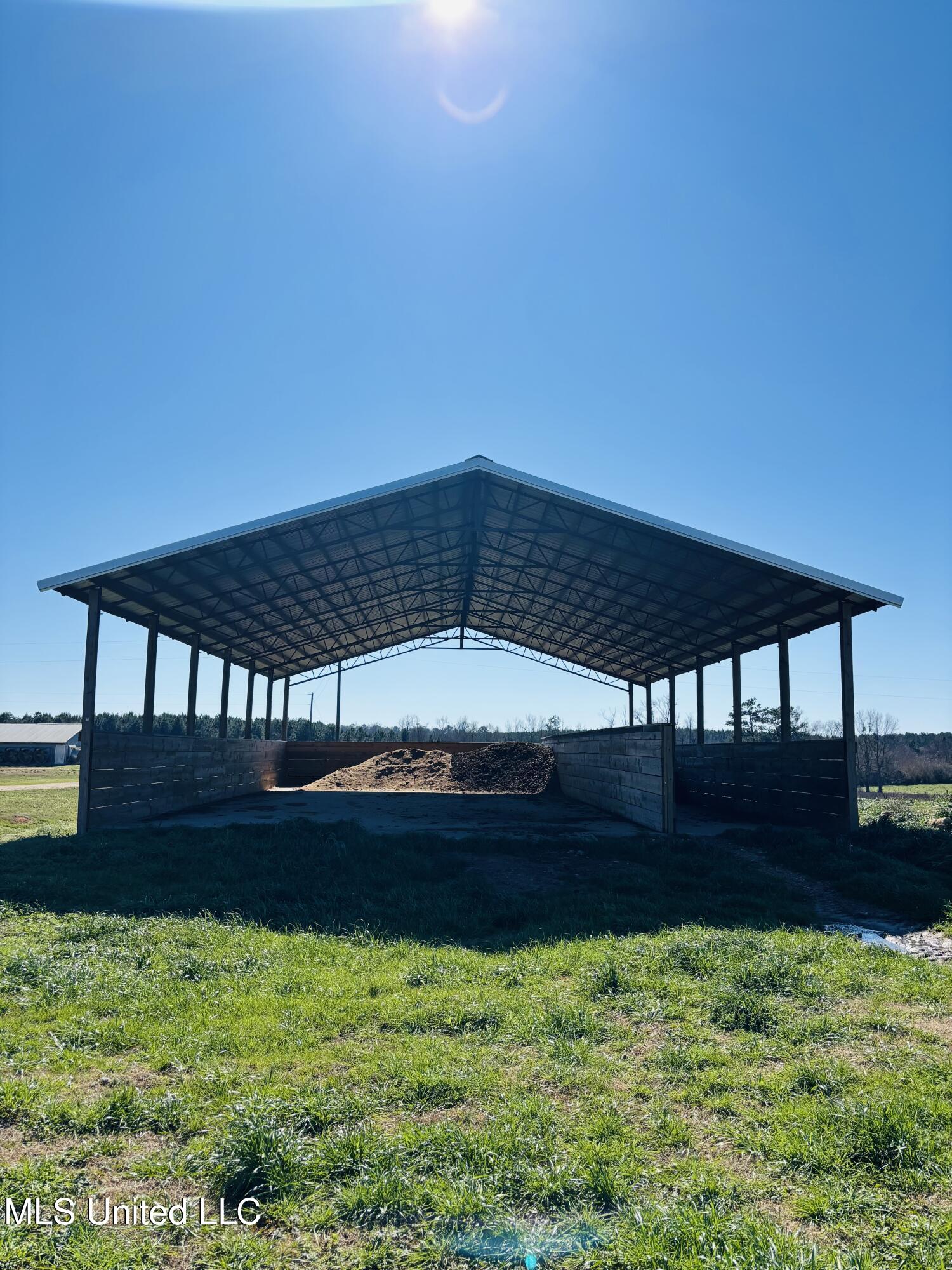 2520 Plum Trail Southwest Smithdale, MS 39664 - Photo 16 of 47 PlumbLitterShed