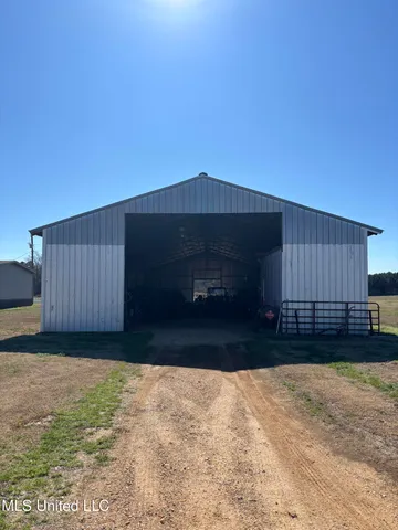 $900,000 | 2520 Plum Trail Southwest, Smithdale, MS 39664