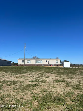 $900,000 | 2520 Plum Trail Southwest, Smithdale, MS 39664